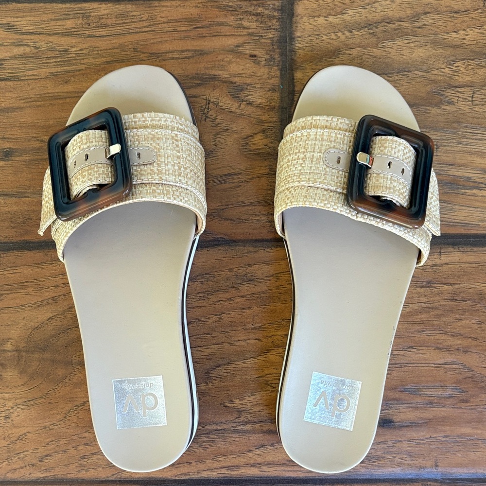 Dolce Vita Beige Raffia Slide Sandals with Buckle- size 6.5
